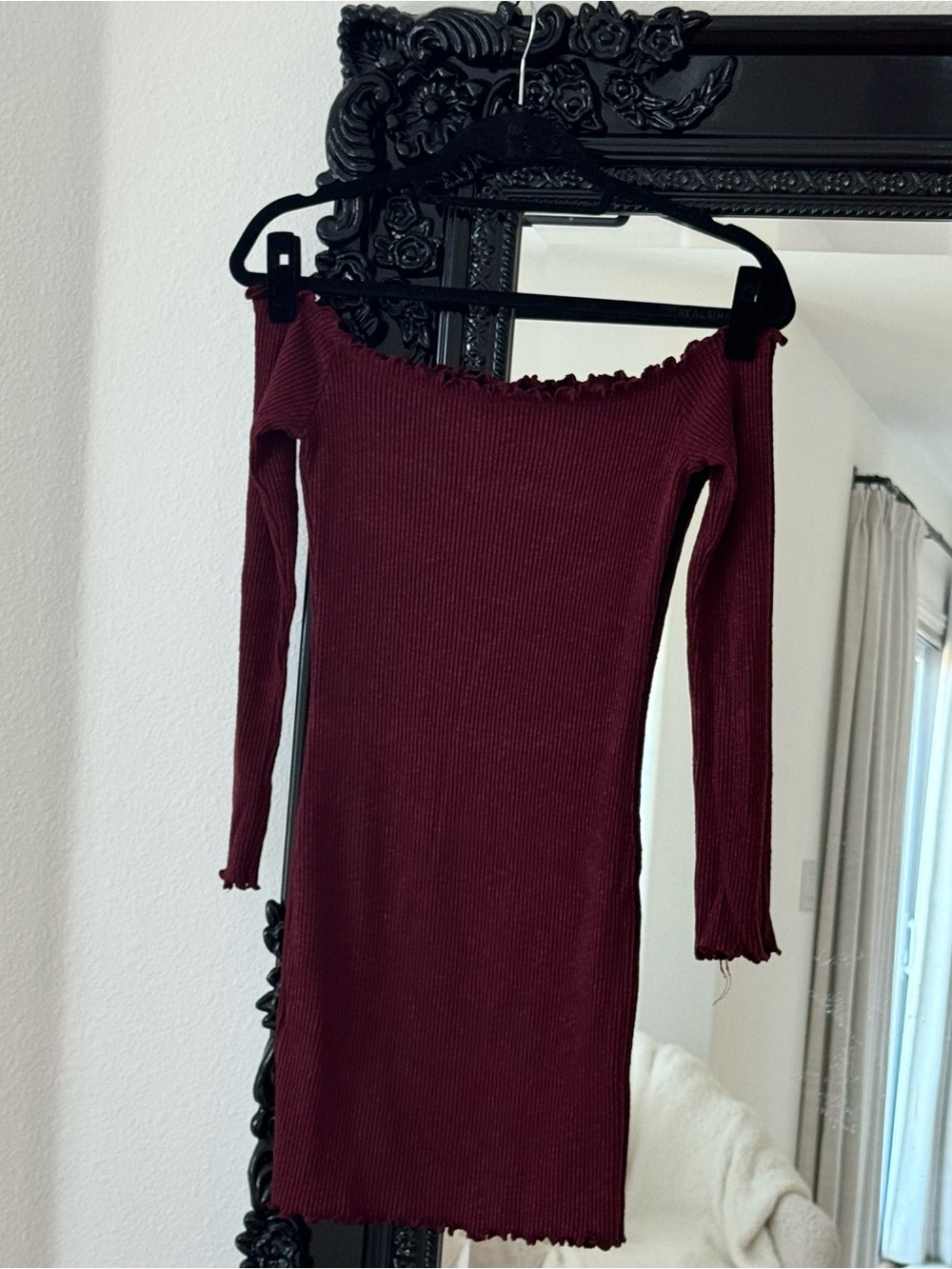 Room Service | Women’s Burgundy Ribbed Off-the-Shoulder Bodycon Dress - Picture 2 of 4